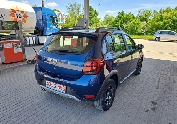 Dacia Sandero Stepway cena 38900 przebieg: 53000, rok produkcji 2017 z Ostrów Wielkopolski małe 529